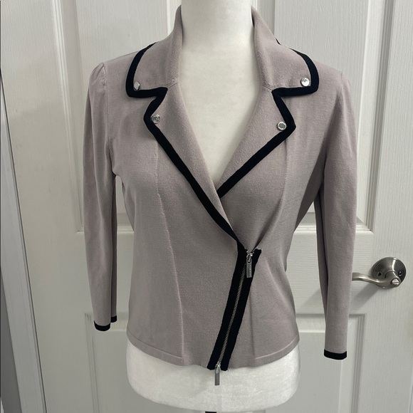 Karen Millen Jackets & Blazers - Karen Millen Knit Sweater Jacket Black Trim Asymmetrical Zipper V Neck Collar